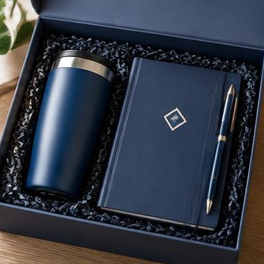 Employee Onboarding Kits